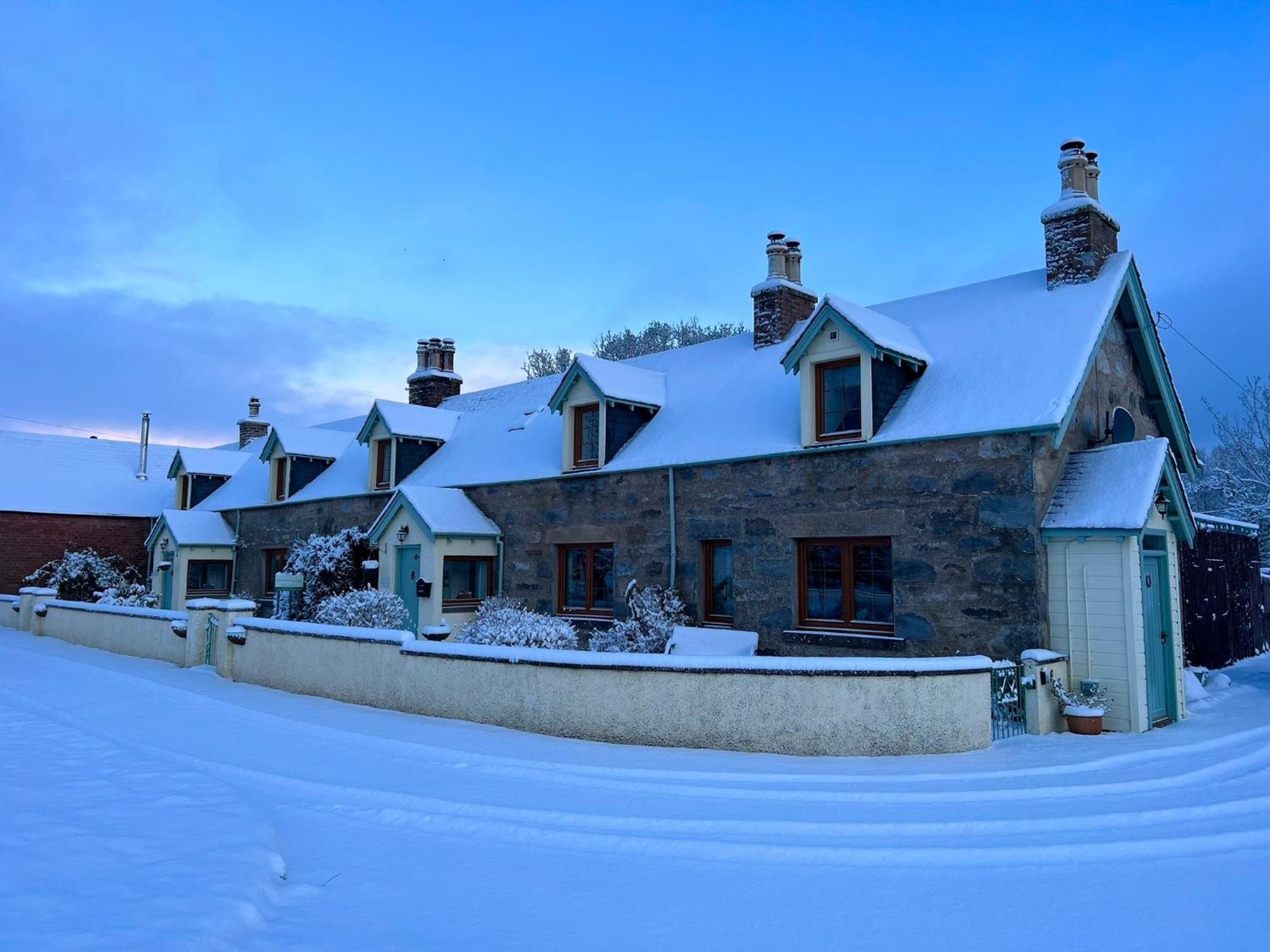 Rosemount Two - Highland Holiday home *